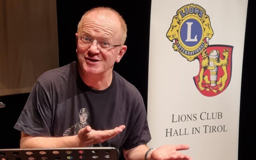 Kabarettabend des Lions-Club Hall in Tirol: Edi Jäger begeisterte im Kurhaus